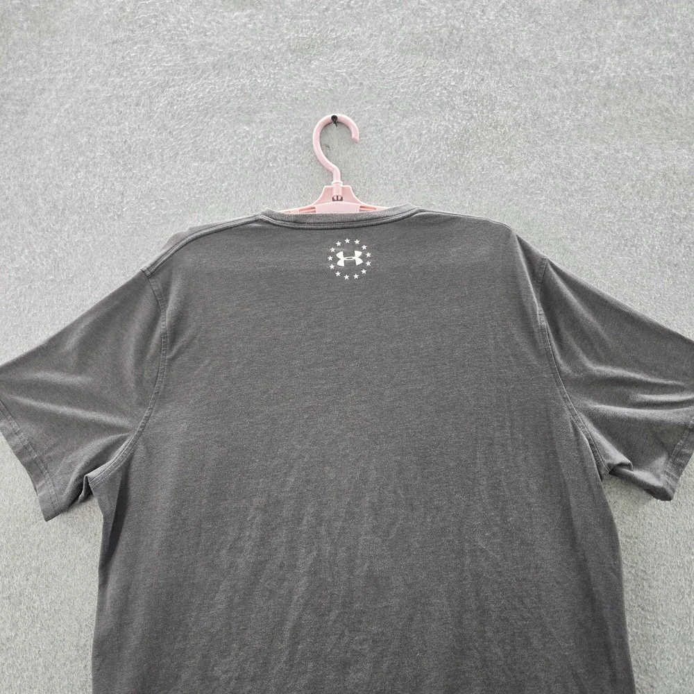 Under Armour Men Shirt XL Gray Flag USA Print Heatgear Activewear Logo‎ Loose